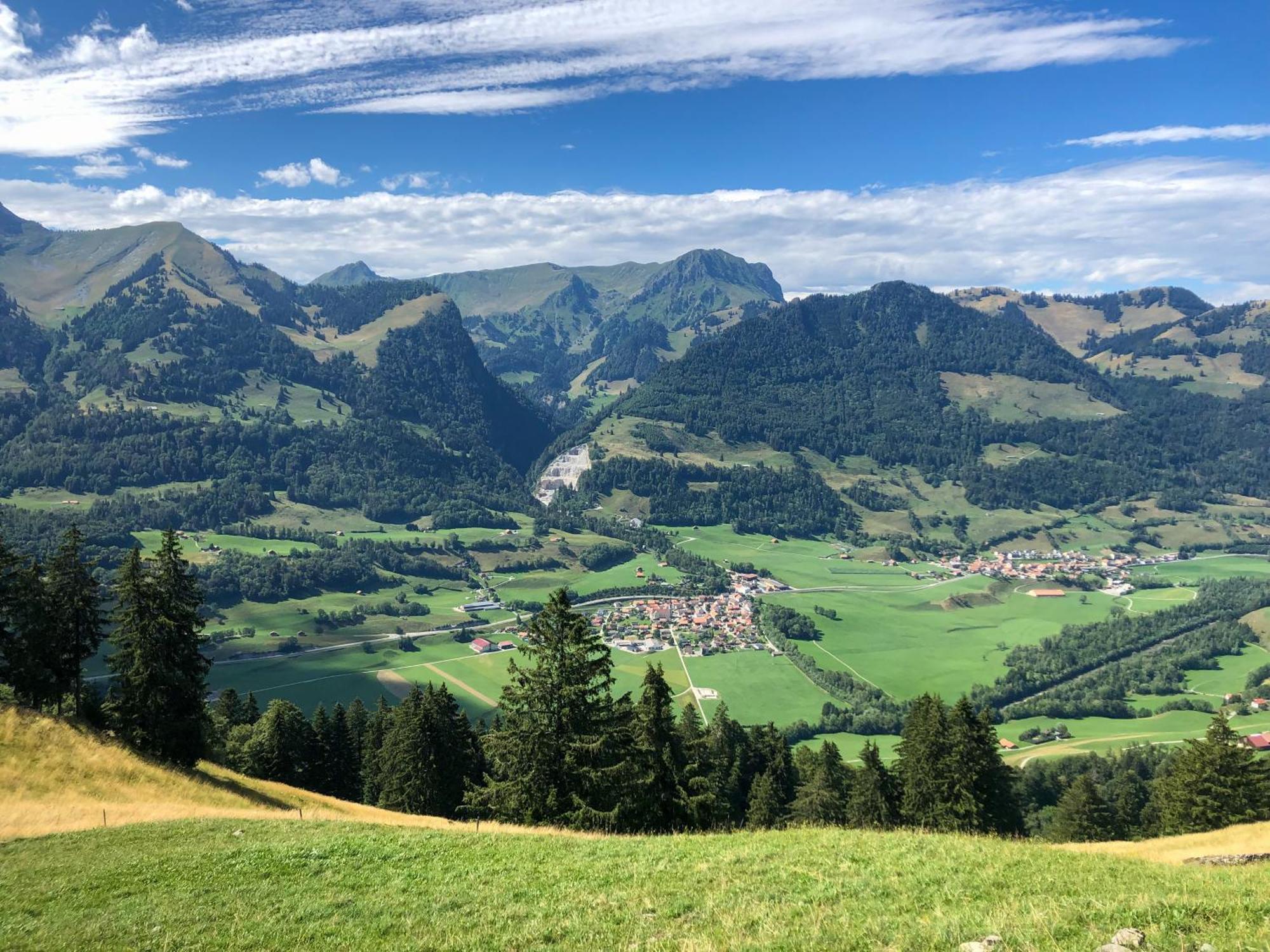 Auberge De L'Ange Albeuve Eksteriør bilde