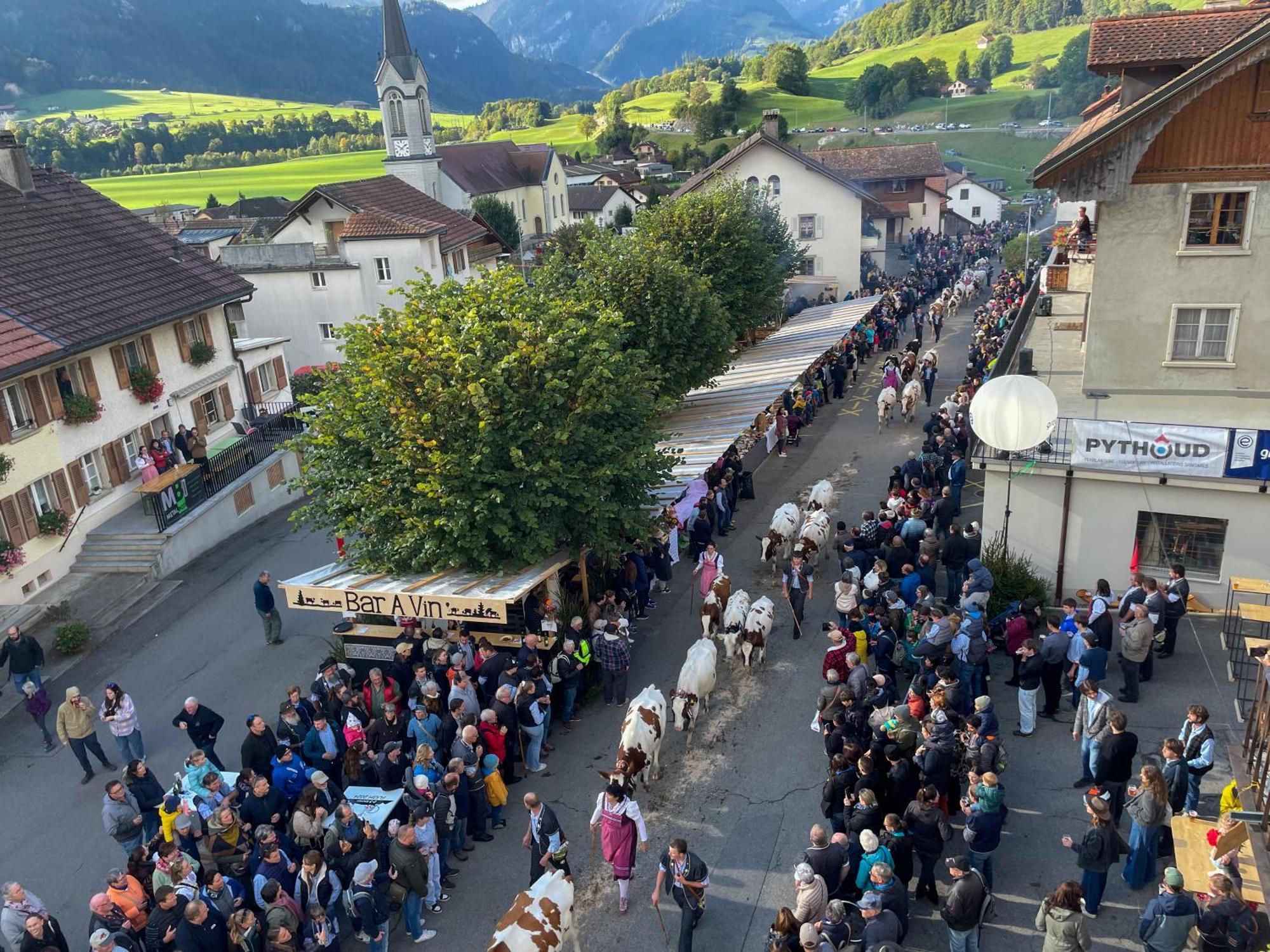 Auberge De L'Ange Albeuve Eksteriør bilde